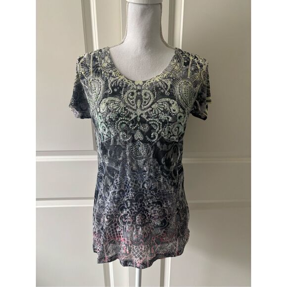 Daytrip Tops - Y2K Daytrip Embellished Tshirt